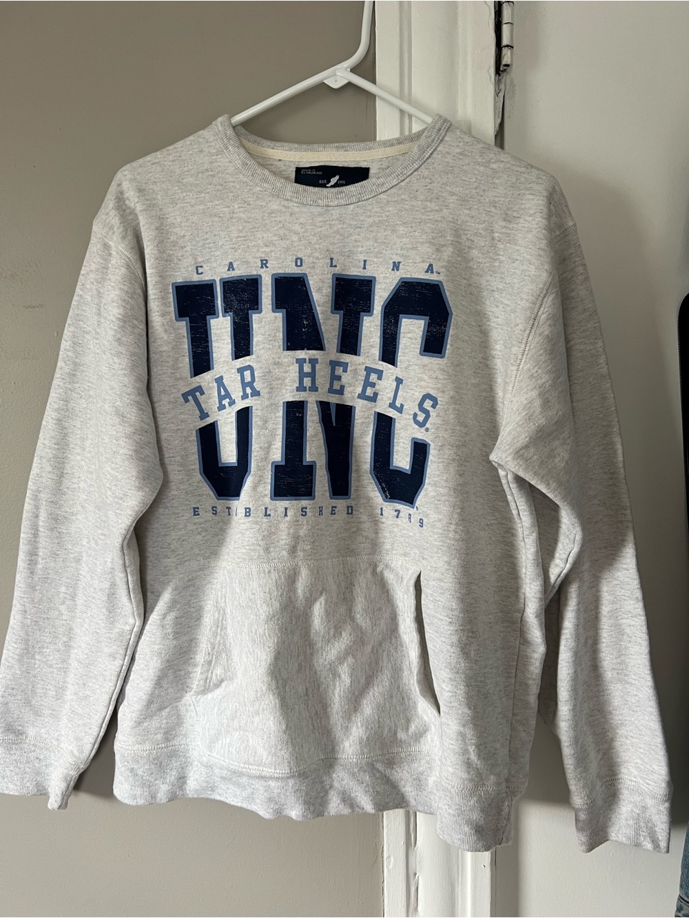 League Gray UNC Tar Heels Crewneck Sweatshirt with Navy Print